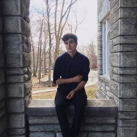 Meet your Posher, Cameron - Picture 1 of 1